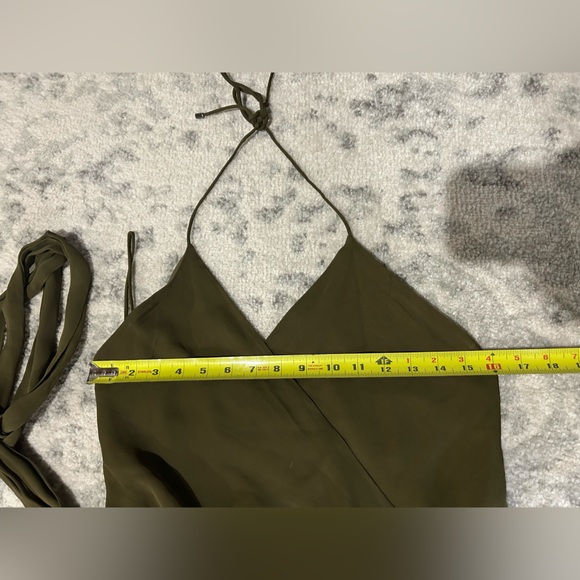 Olive green Silk Halter Tie Top with silk Belt Medium Haute Hippie - Picture 11 of 11